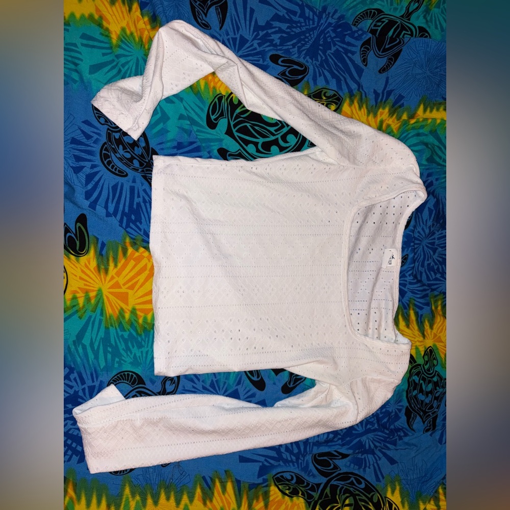White Long Sleeve Crop Top🐑